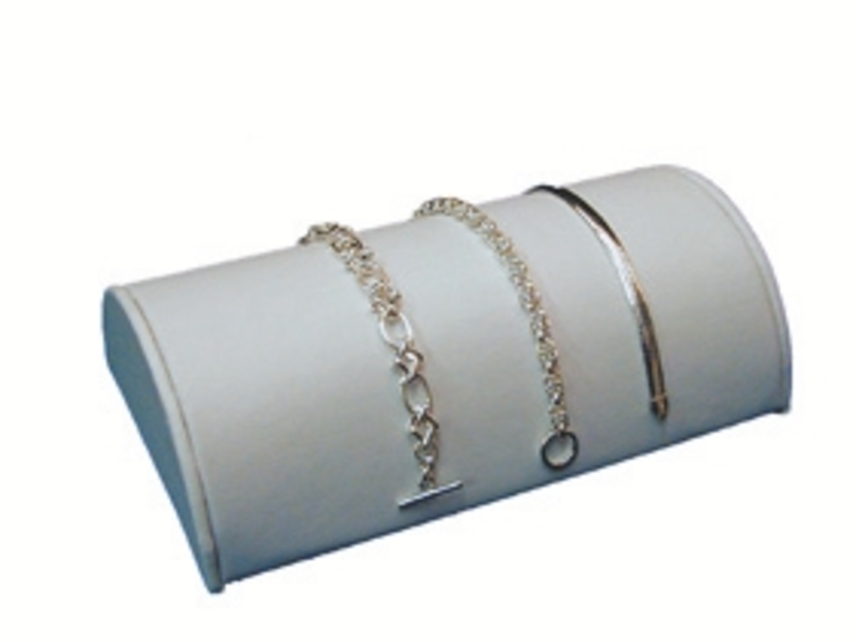 Bracelet Mound - White Leatherette