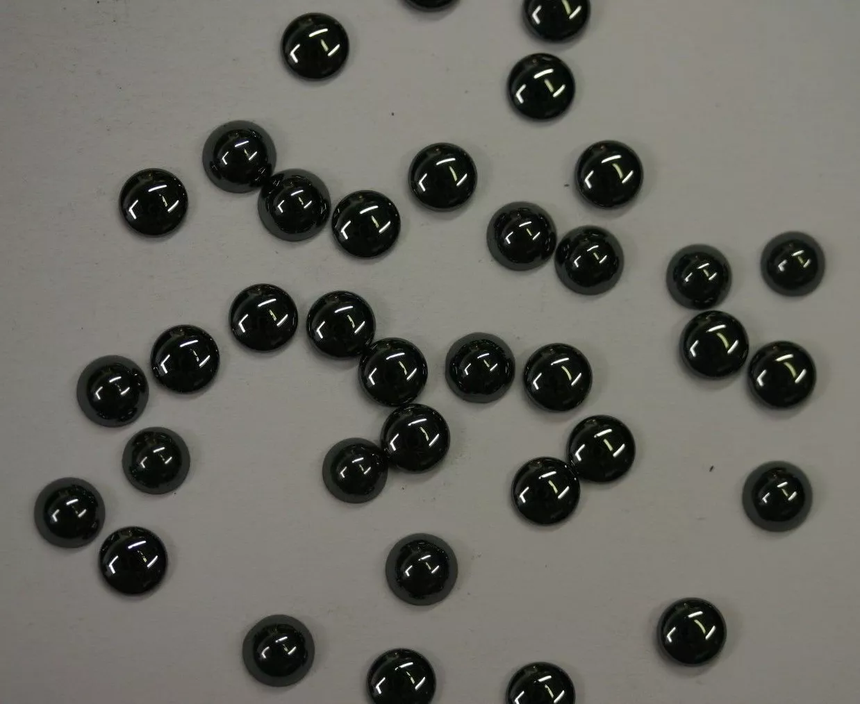 10pcs Hematite Round Calibrated Cabochon 3mm Gems