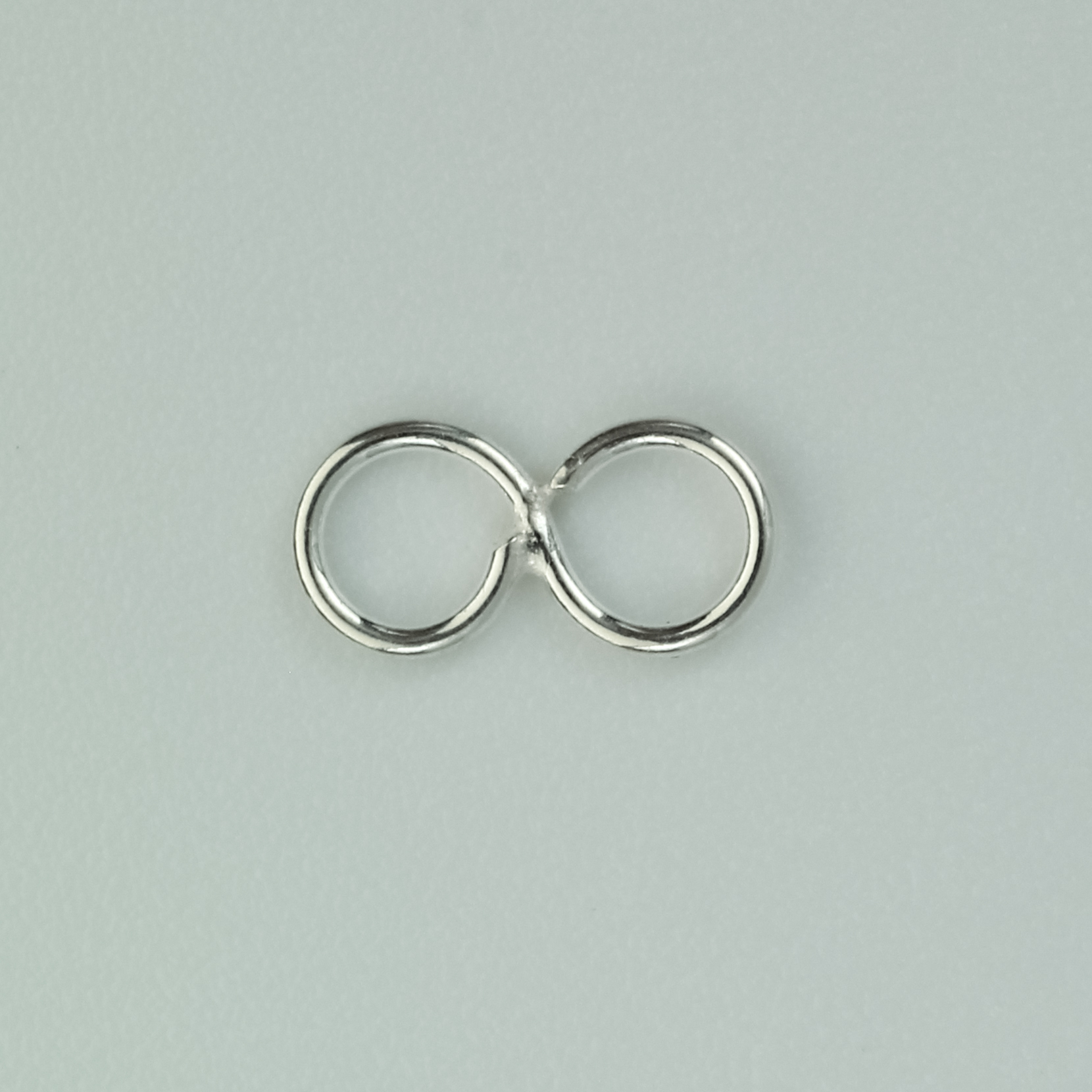 Sterling Silver Figure 8 Ring - 4mm x 8mm