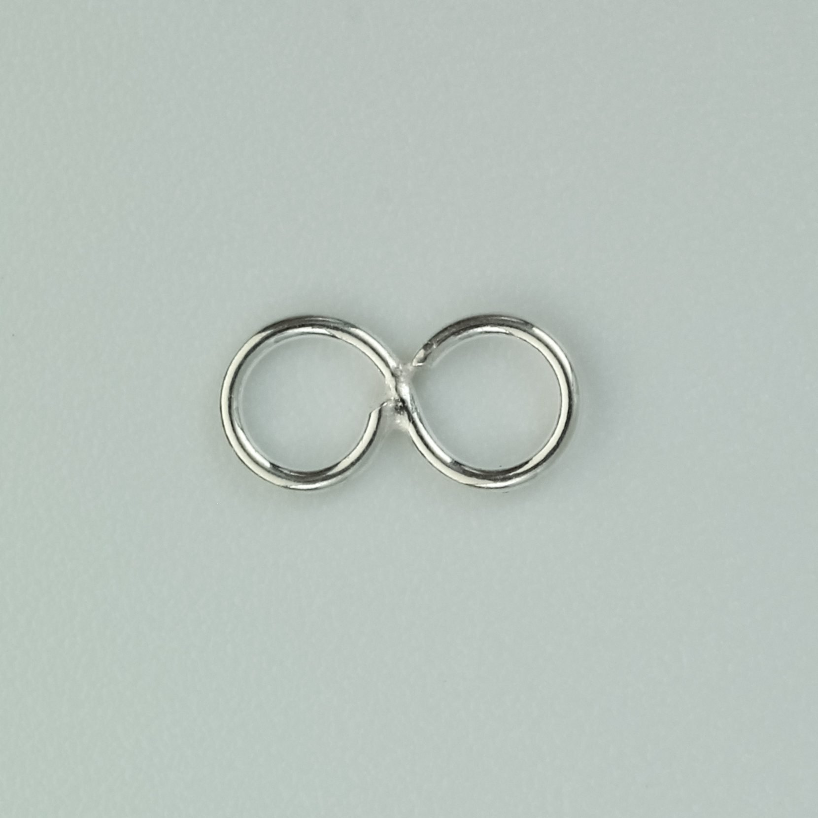 Sterling Silver Figure 8 Ring - 8mm x 16mm